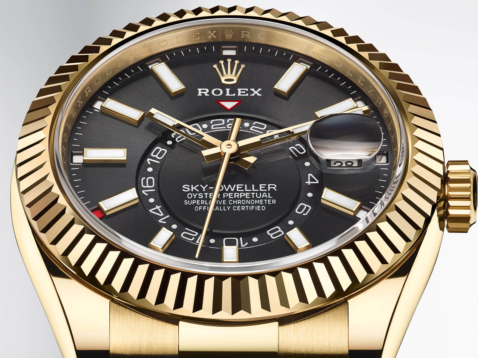Rolex Sky-Dweller 326238 Yellow Gold Case and the Fluted Bezel